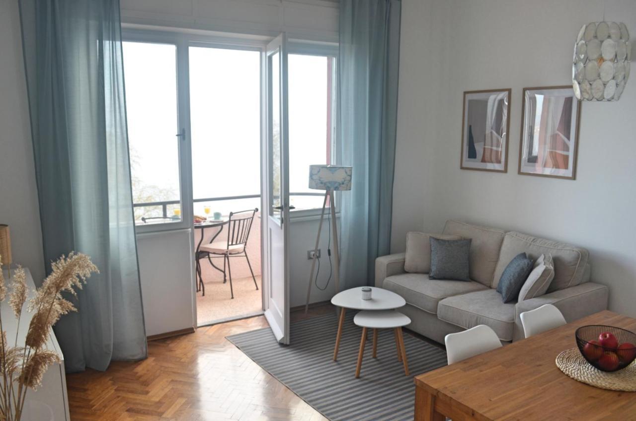 Apartment Celeste - Directly On The Beach Moscenicka Draga Bagian luar foto